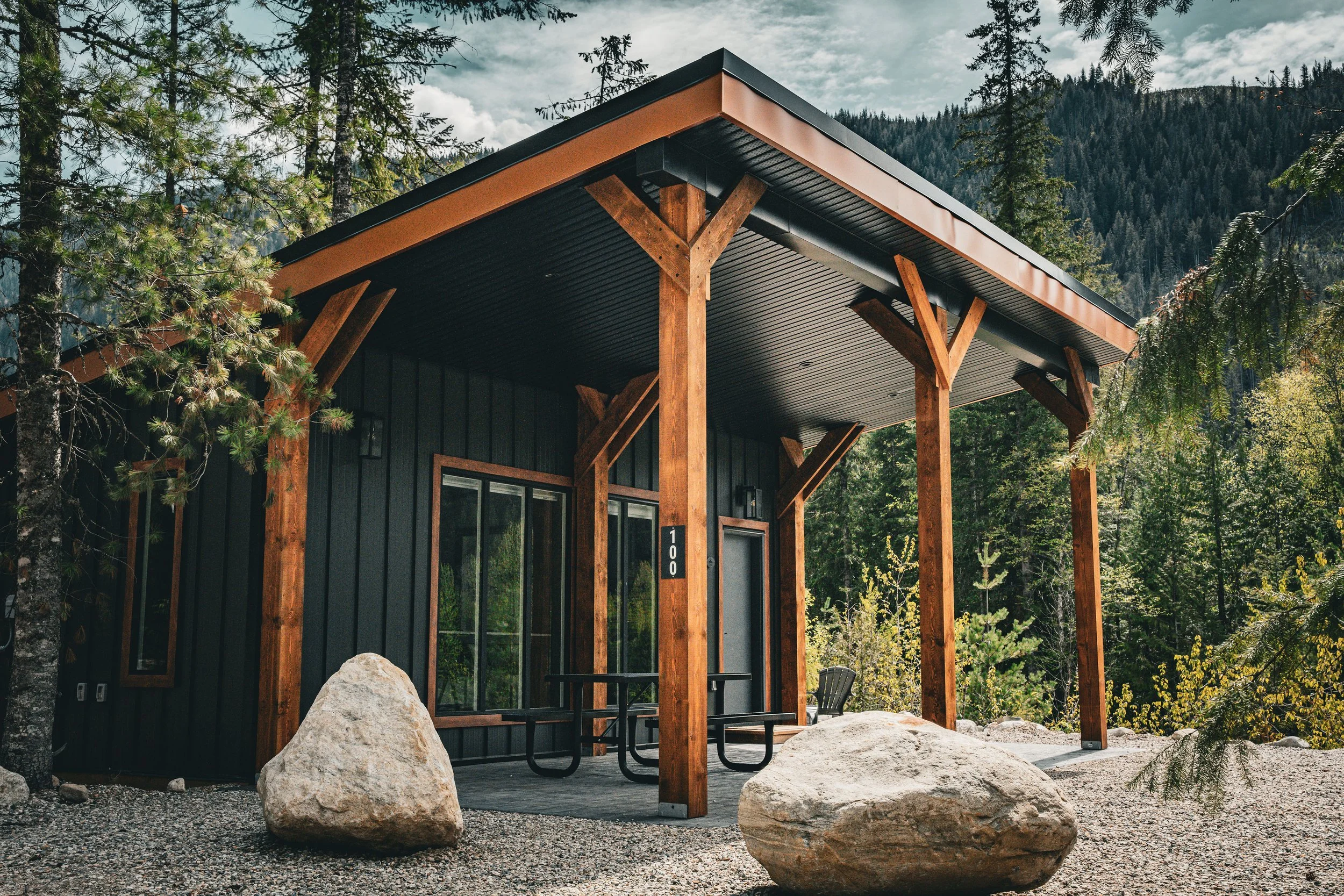 Accommodations Detail | Book Your Stay Today — Crazy Creek Resort